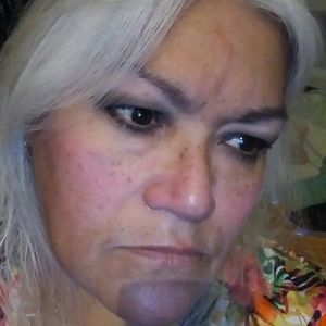 Meet your Posher, Alma